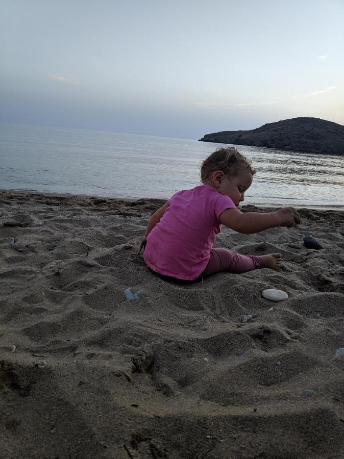 דירות Kini Tramonto Nel Delfini מראה חיצוני תמונה