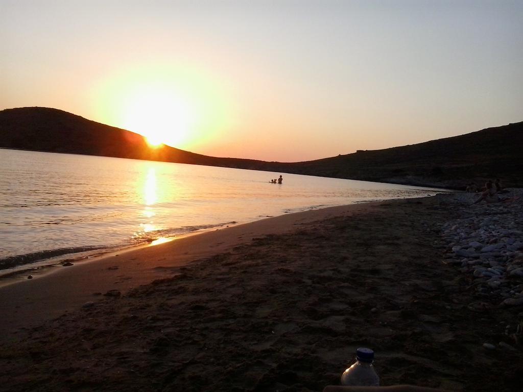 דירות Kini Tramonto Nel Delfini מראה חיצוני תמונה